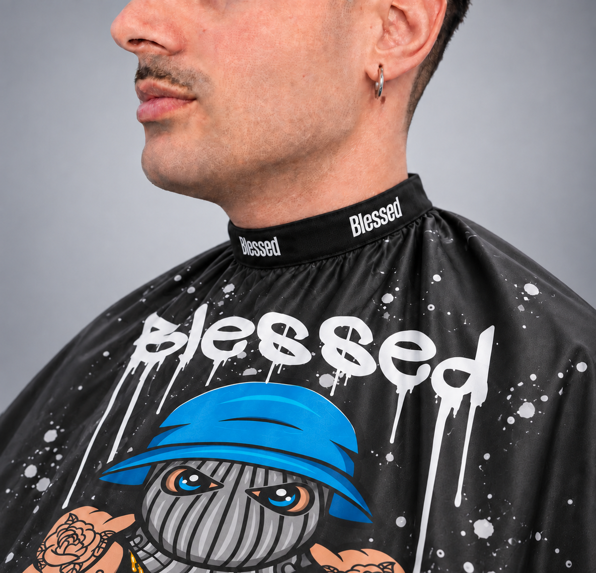 Capa de Corte Profesional Blessed Street Bandit (140 x 170 cm)