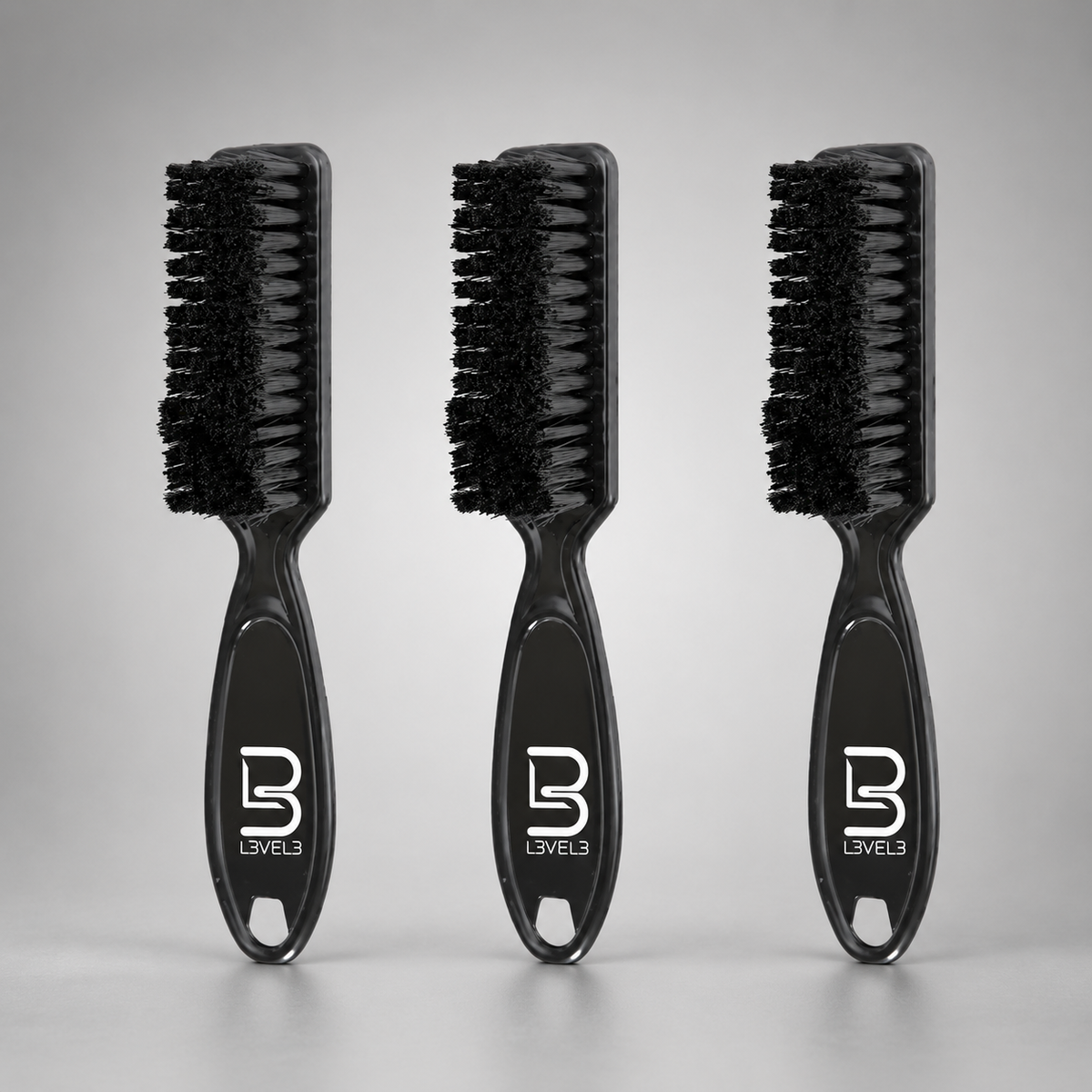Set de 3 cepillos profesionales para degradados y fades L3VEL3 Fade Brush color negro